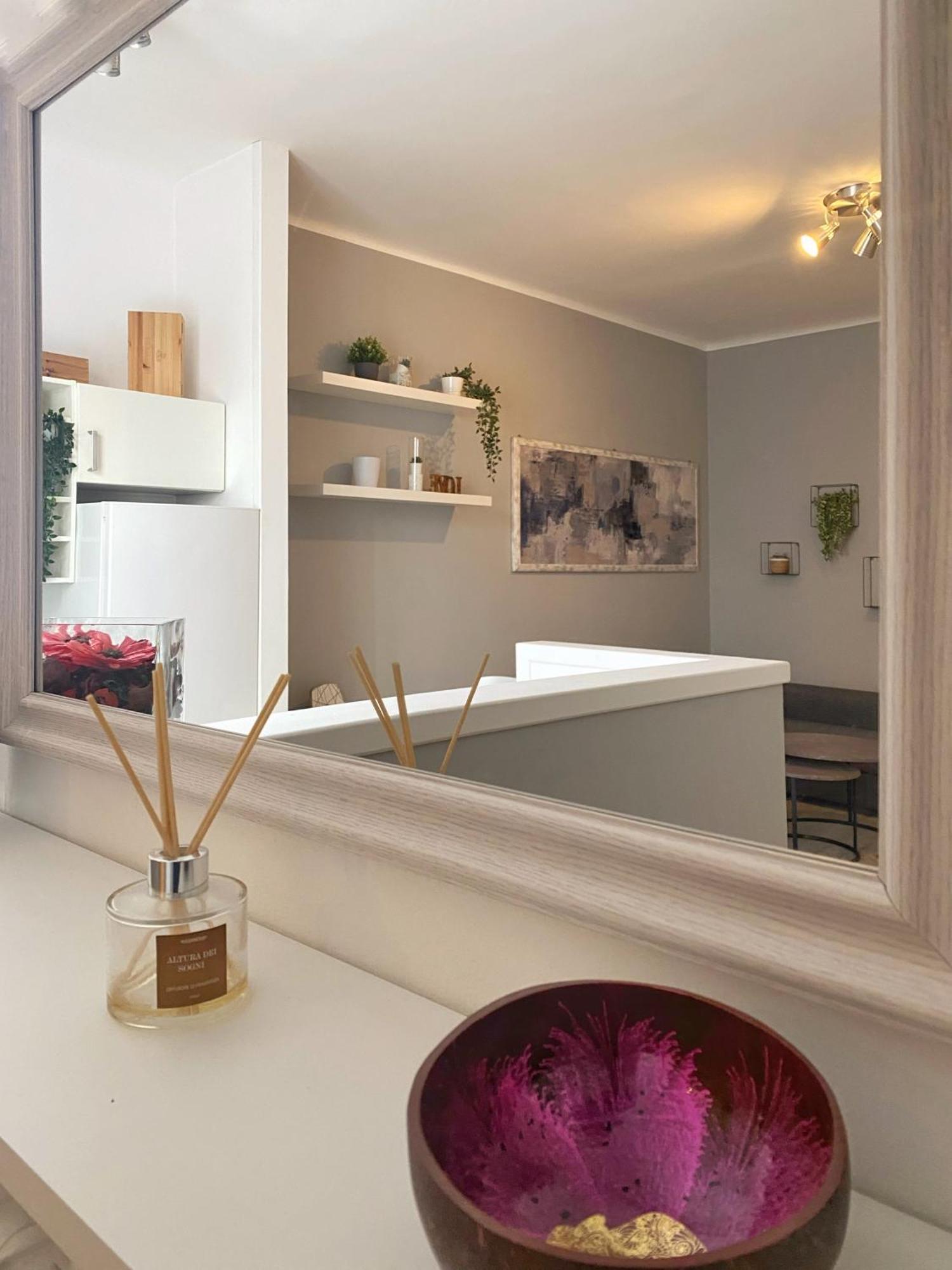 Chic Design Flat In Piero Della Francesca Διαμέρισμα Μιλάνο Εξωτερικό φωτογραφία
