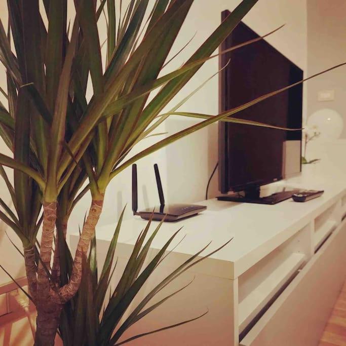 Chic Design Flat In Piero Della Francesca Διαμέρισμα Μιλάνο Εξωτερικό φωτογραφία